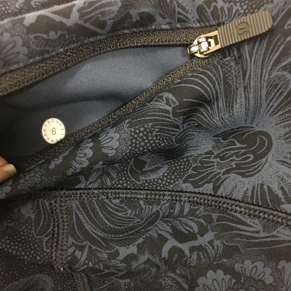 LULULEMON RUNNING CROPS - Picture 7 of 7